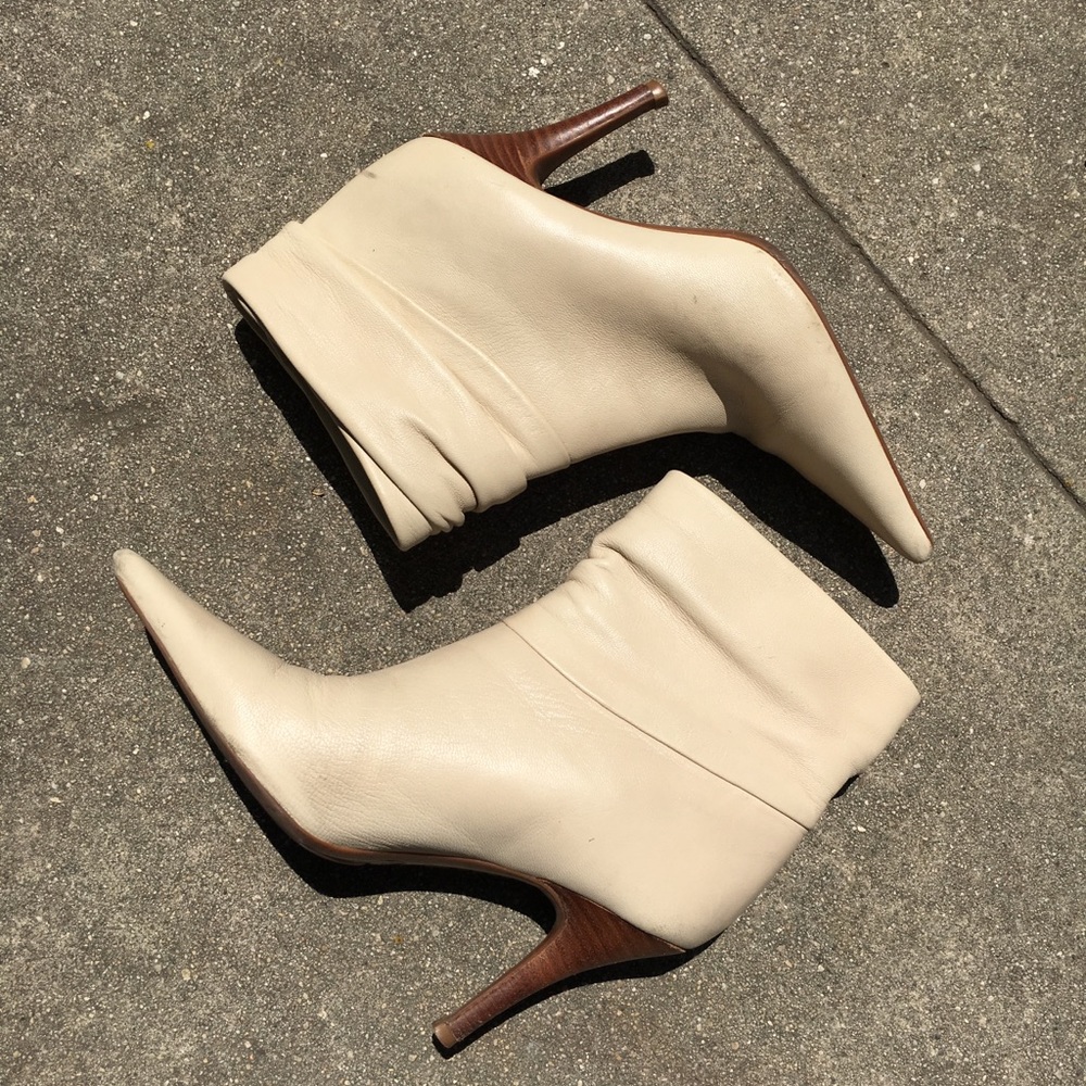BCBG booties - Picture 2 of 4